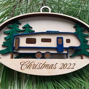 Engraved 5 wheel layered ornament